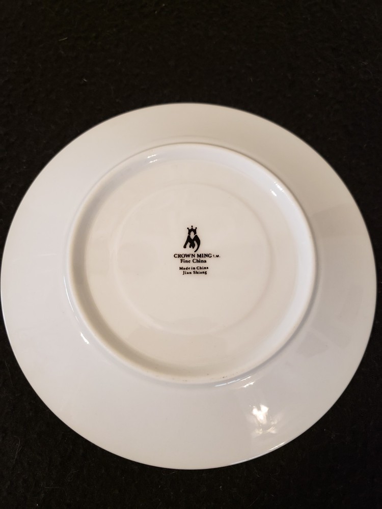 CROWN MING FINE CHINA 5PC. DINNERWARE PLACE SETTING "COQUILLE" PATTERN