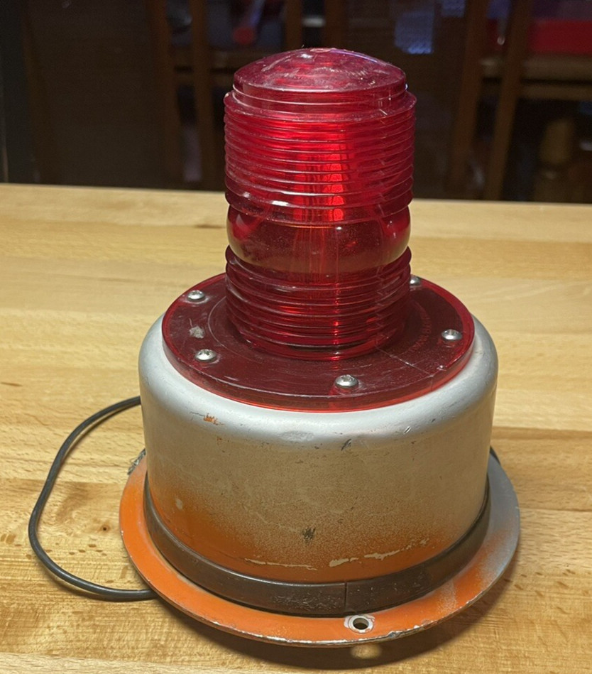 Tomar Mini Strobe Light 120 VAC