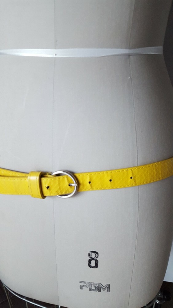 WOMEN'S YELLOW EMBOSSED BELT