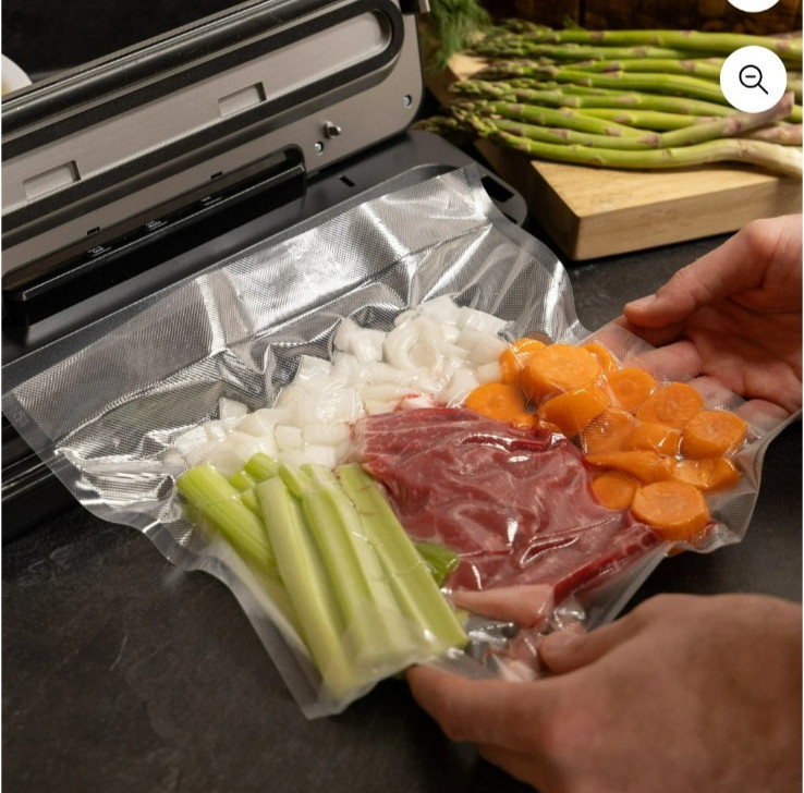Nesco Space-Saving Vacuum Sealer Machine, Automatic One-Touch Food Sealer...