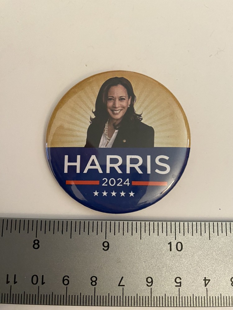 Harris 2024 Pin Back Button P34