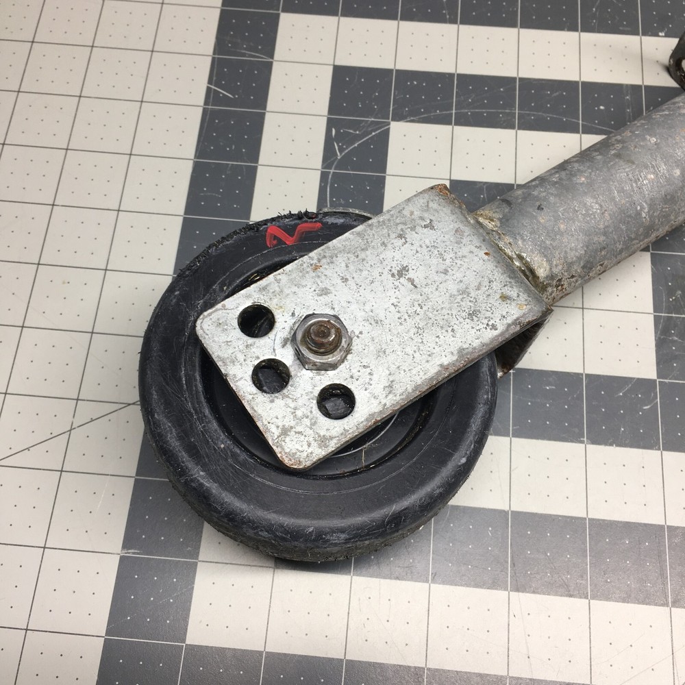 PITCO OEM B3902304 9" Rigid Caster Locking #1