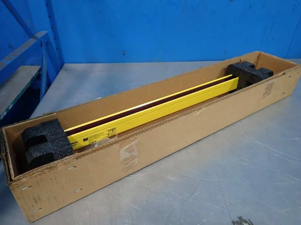 OMRON MS4800 MINISAFE LIGHT CURTAIN  03260220252