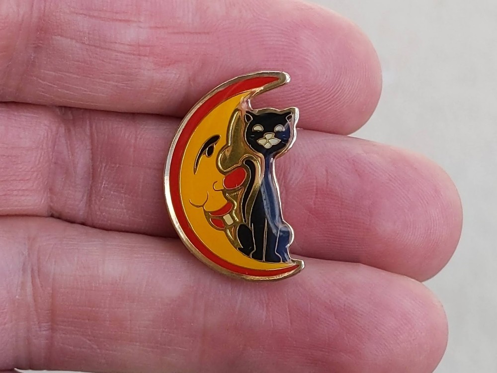 Black Cat Half Moon Pinback Hat Pin