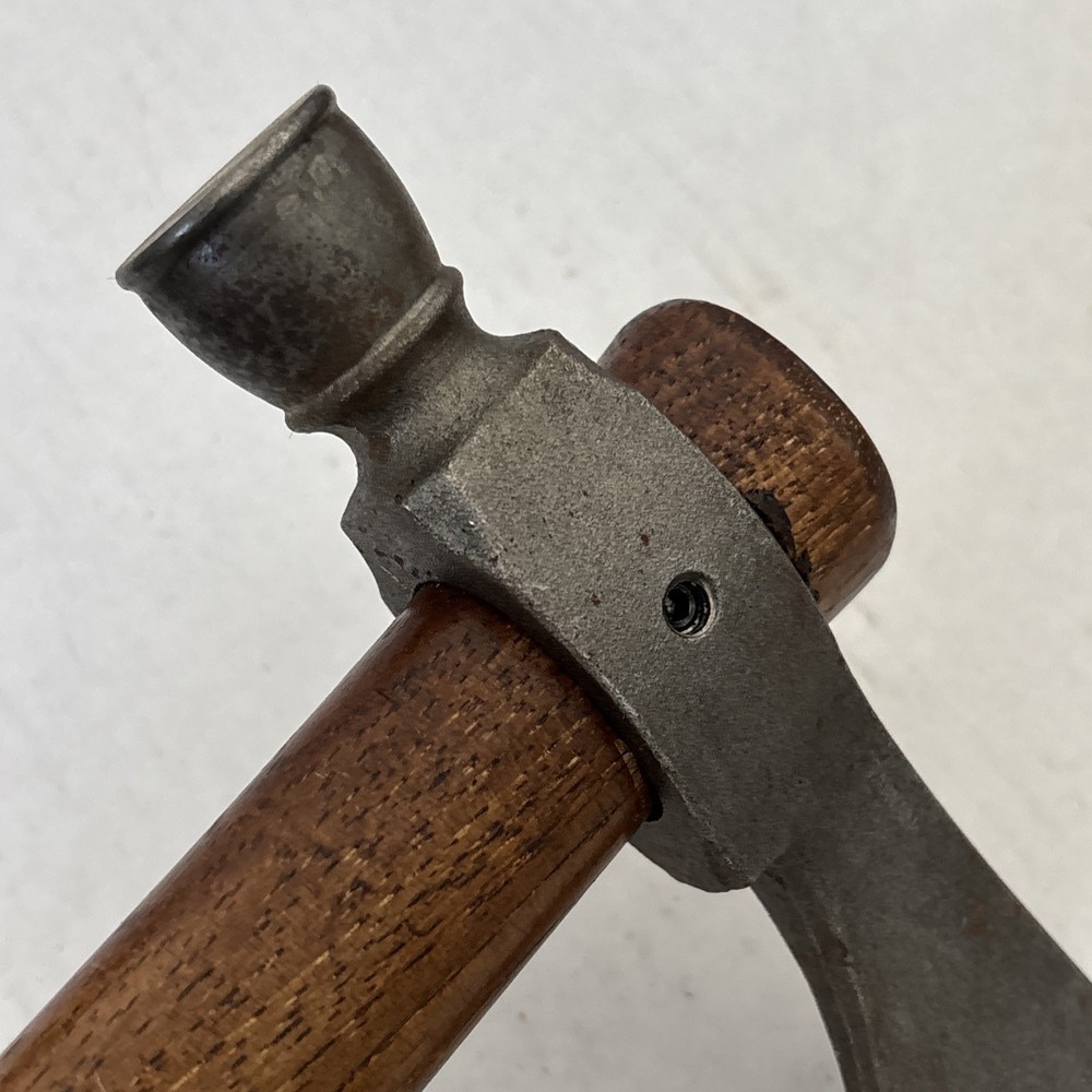 Tomahawk Keyhole Type W Custom Leather Sheath 22”