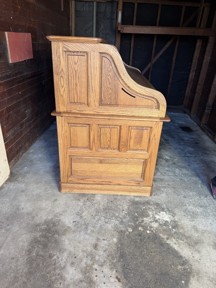 60” OAK ROLL TOP RAISED PANEL OAK ROLLTOP DESK