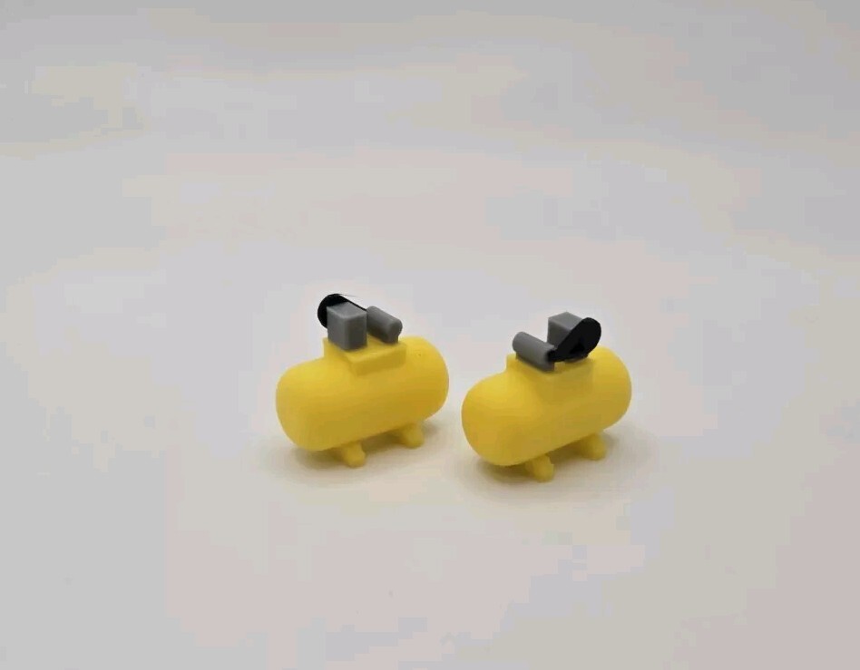 1/50 Scale Small Shop Compressor *2 Pack* in Yellow