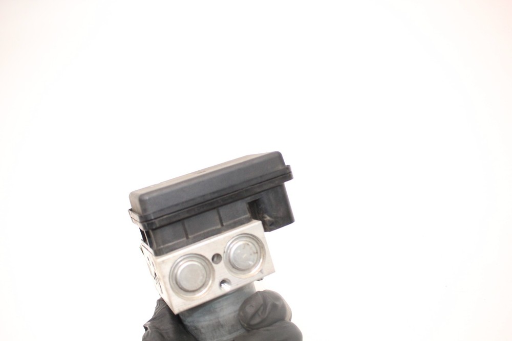17-22 KTM Duke 390 Abs Control Module Pump