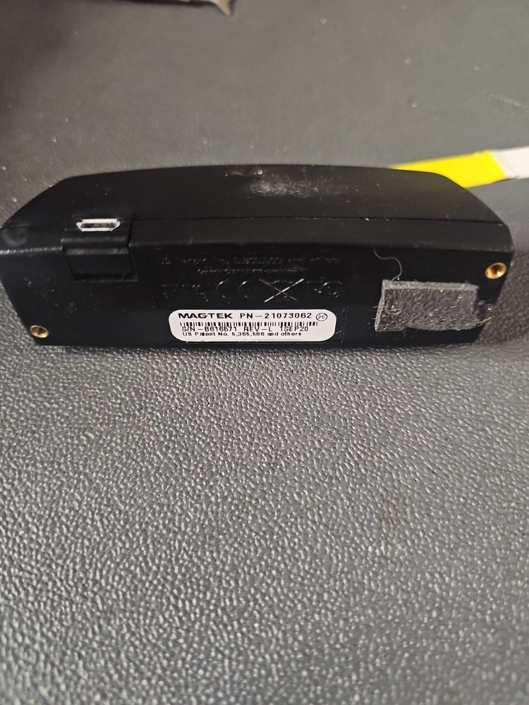 (1)Magtek 21073062 Dynamag Bi-Directional USB Card Reader