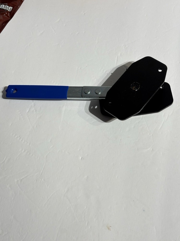 Brake Caliper Piston Spreader Tool – Ratcheting Disc Brake Compressor