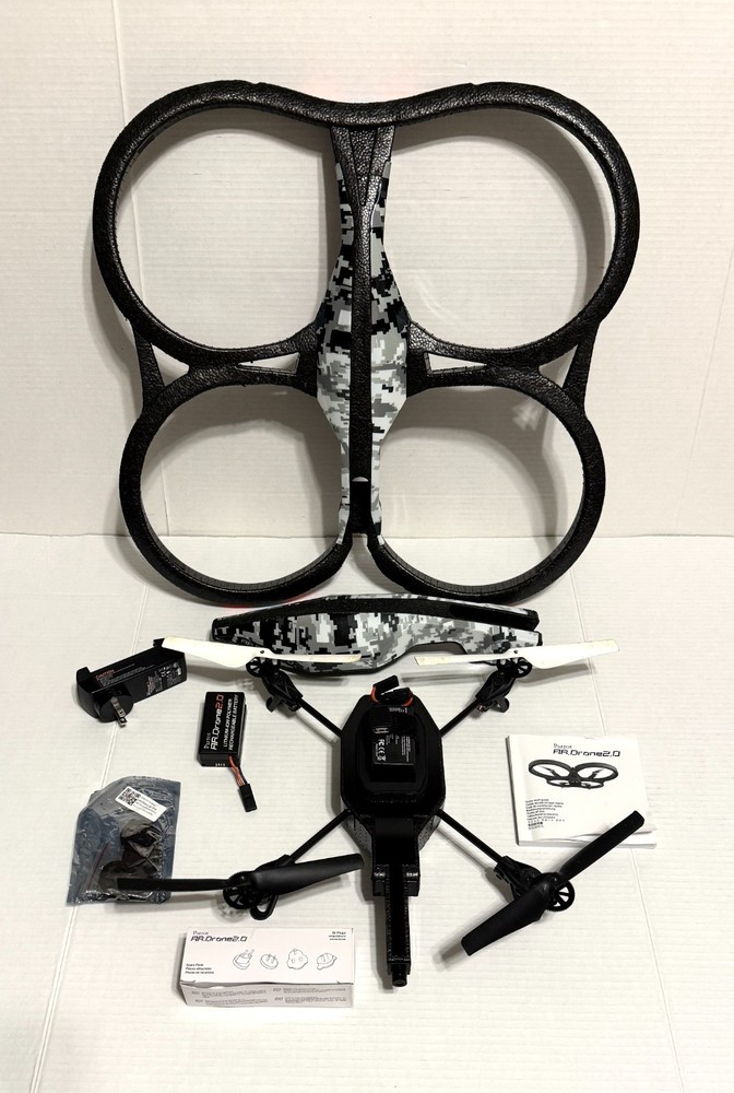 Parrot AR Drone 2.0 Elite Edition. HD Camera. Smart Phone Ctrl. (Read descript)
