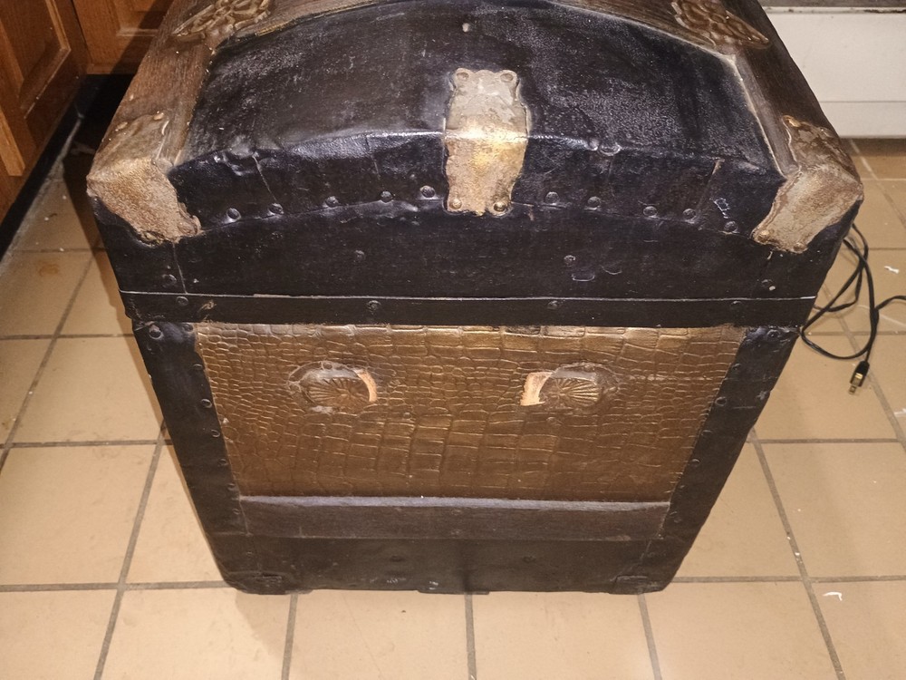 F .J Palica Co Antique Steamer Trunk