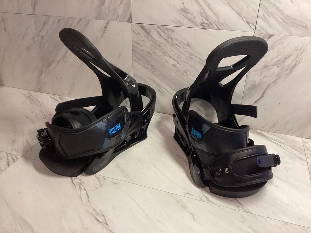 Burton Freestyle Men’s Snowboard Binding - Medium