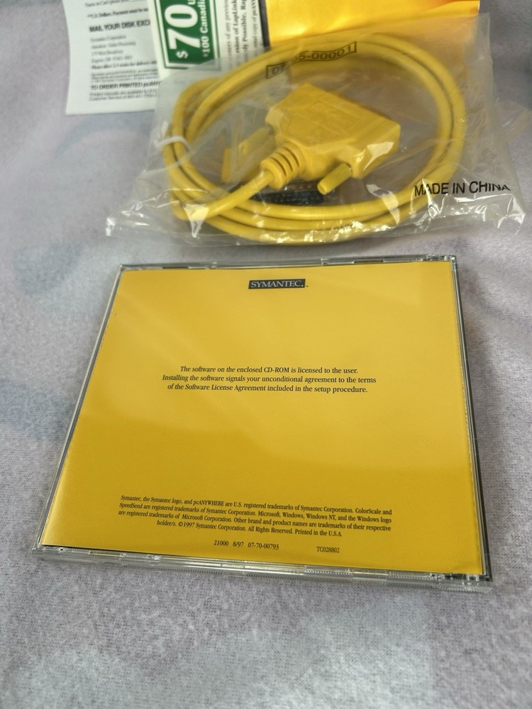Symantec PCAnywhere 32 Version 8.0 Software CD & Parallel Cable