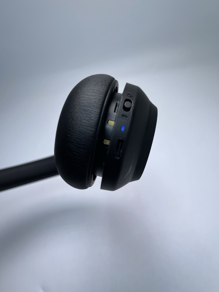 Jabra Evolve2 65 Wireless Headset With Charging Cord TESTED WORKING