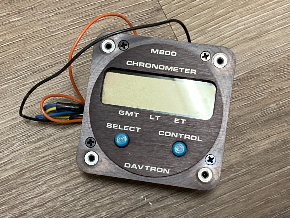 Davtron M800 Digital Clock