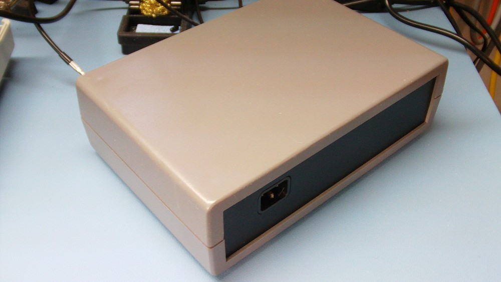 Function Generator with Sweep - model 2001, tested and fully functional