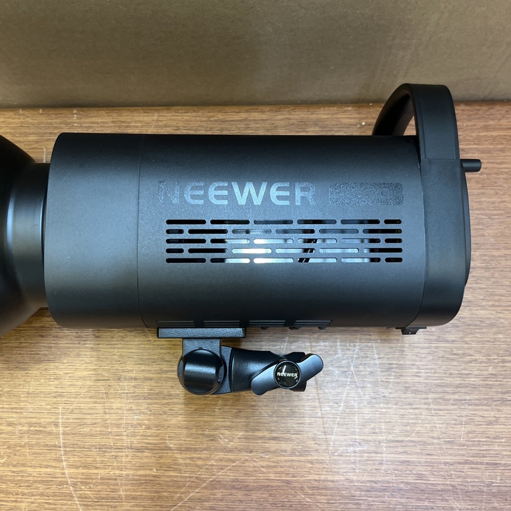 NEEWER CB60 LED Video Light