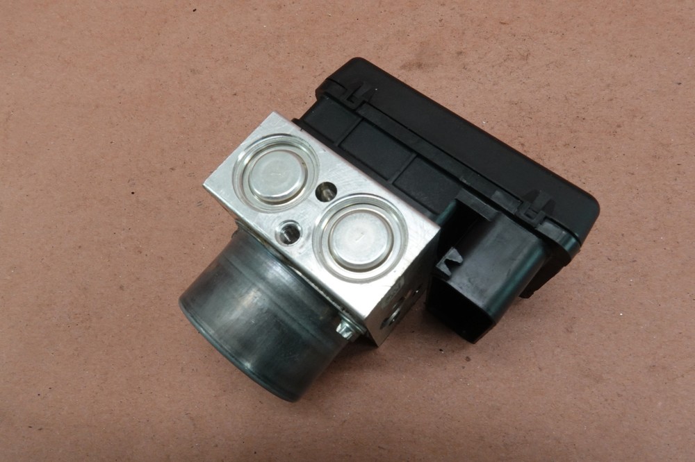 2014 Aprilia RSV4 ABS Brake Servo Controller Control