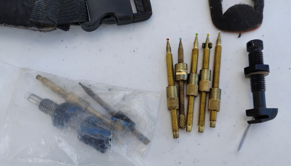 compound bow accessories lot