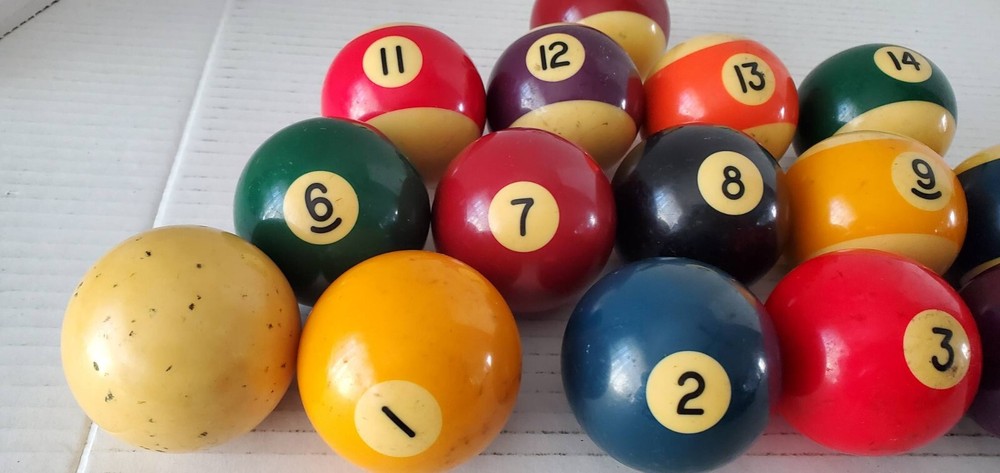 Vintage Billiard Pool Balls Complete Set Solid Condition Nice As Shown