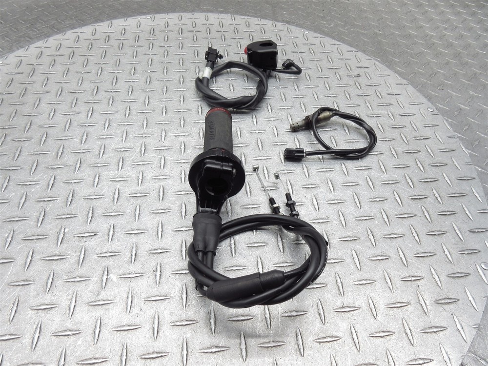 2014 13-17 Triumph Daytona 675 675R Right Switch Throttle Control Oxygen Sensor