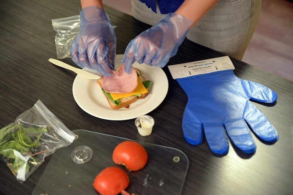 1,000 Blue, Easy-Fit, Food Prep, Poly, Header Gloves With Wall Mount