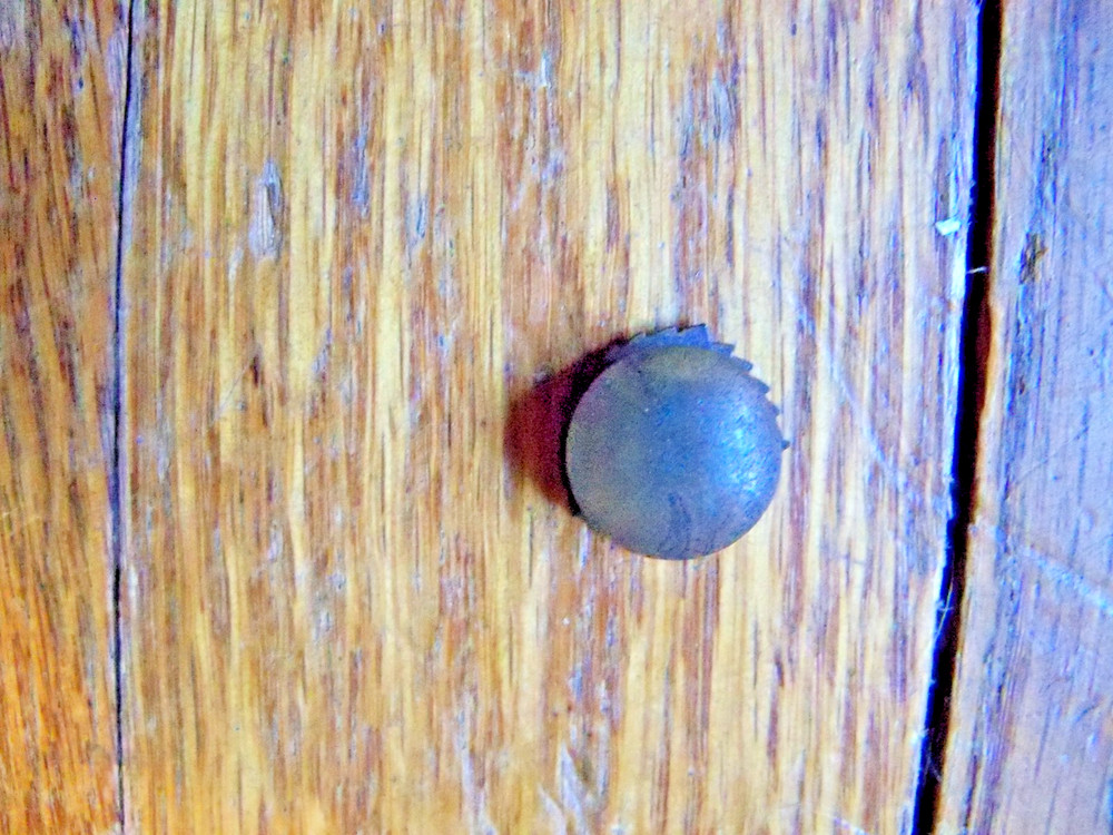 WW1 Honorable Discharge Bronze Lapel Stud Button