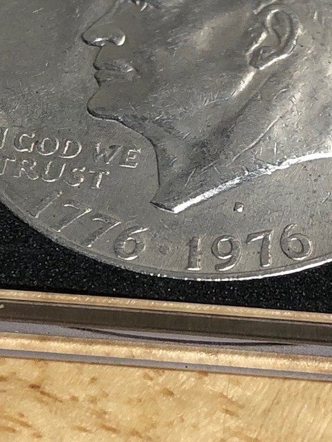 $1 Eisenhower Dollar Moon/Bell reverse 1776/1976
