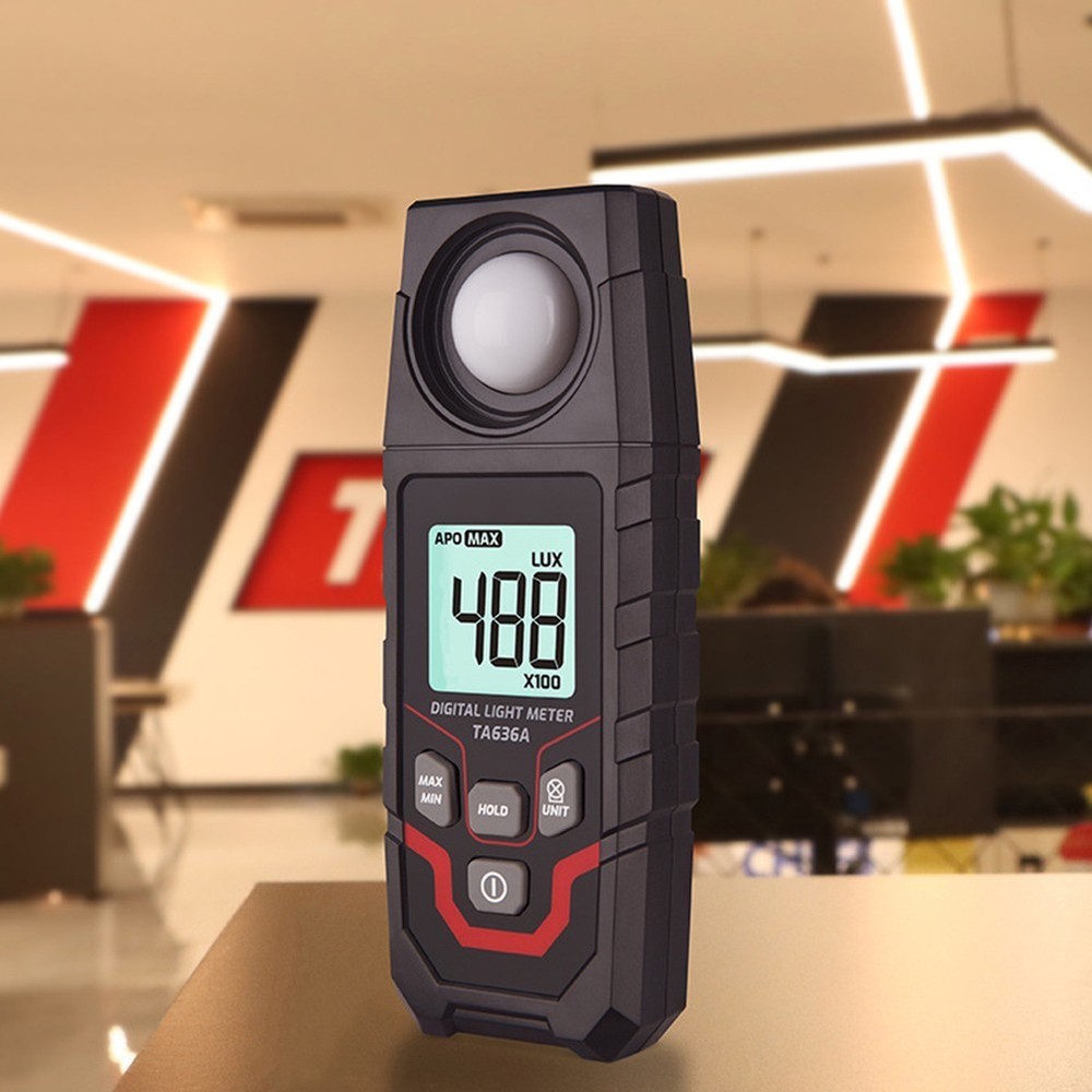 LCD Display Light Meter Designed for Flexibility in Various Applications