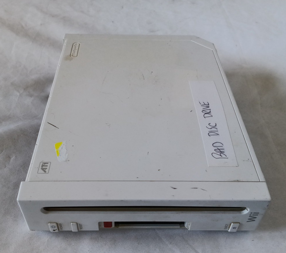Nintendo Wii System Console Only White RVL-001 Powers on, BAD DISC DRIVE
