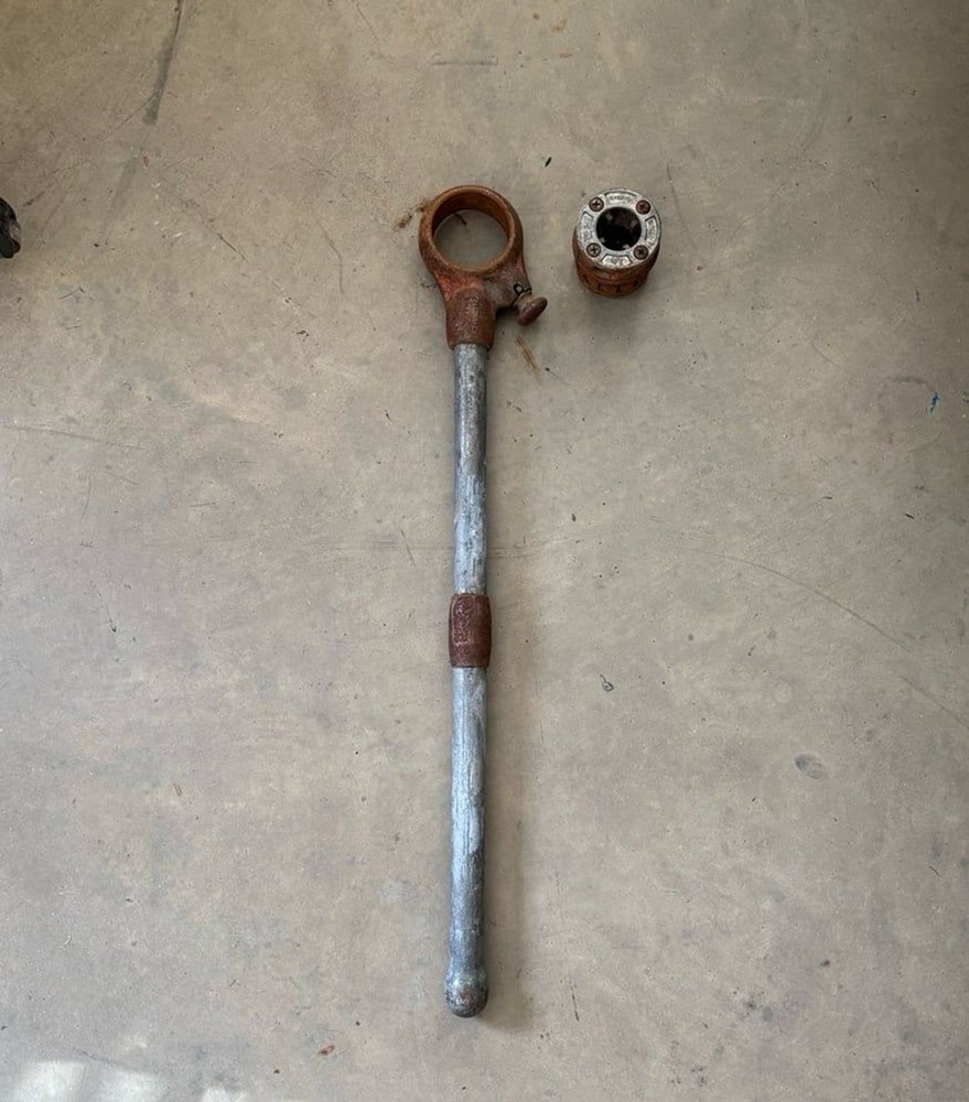Ridgid Pipe Threader Die Holder With Handle & 3/4 Die Used
