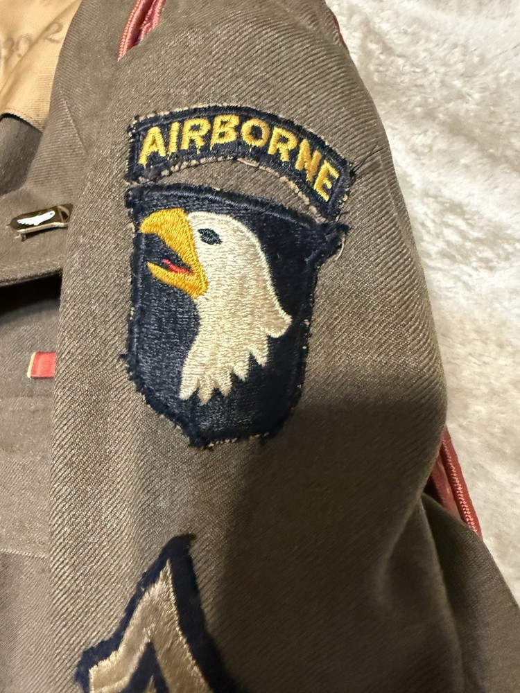 ORIGINAL WWII 101st AIRBORNE JACKET SCREAMING EAGLE
