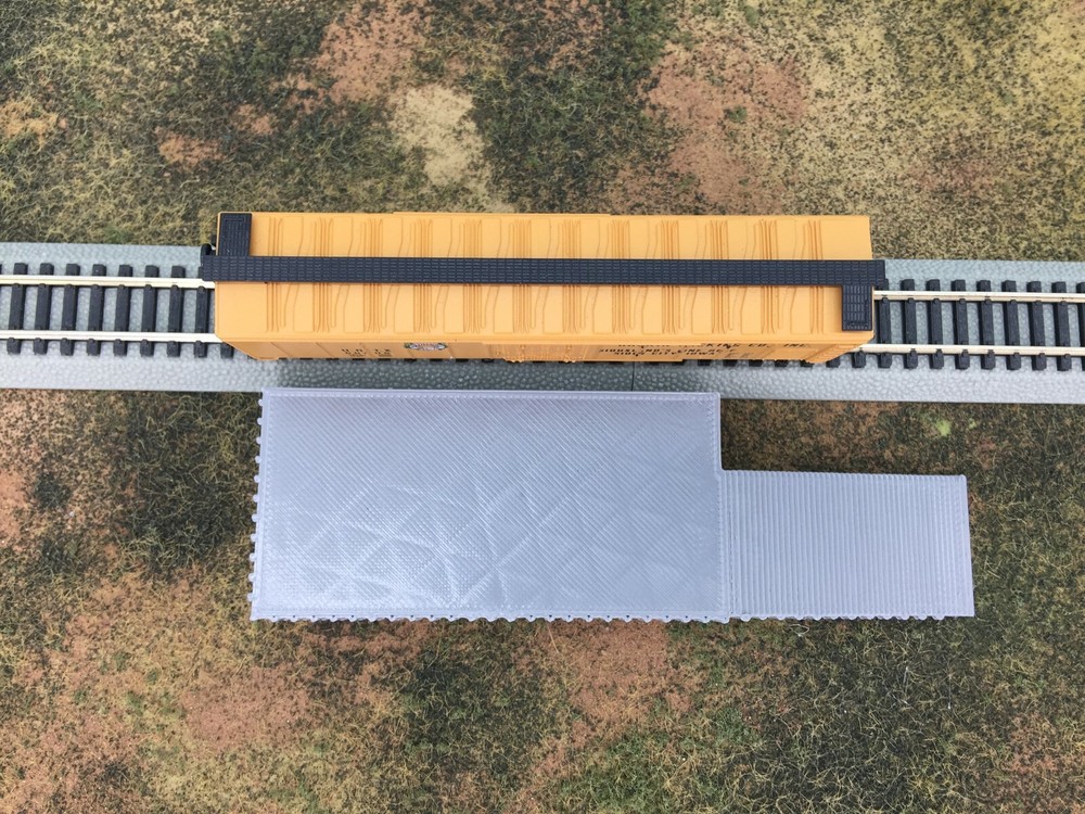 Long Loading Platform Dock with Ramp - N Scale 1:160 - No Assembly Required!