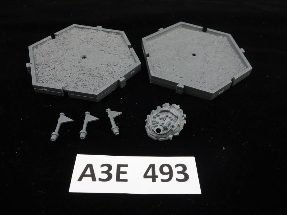 Warhammer Fantasy "Oldhammer" - 2 Mighty Empire Tiles w/ bits (oop plastic)