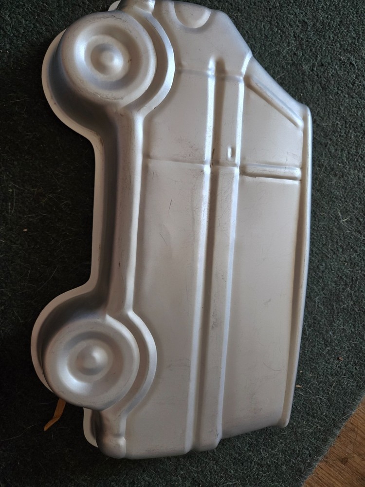 wilton vintage character cake pans
