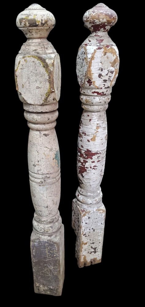 Pair Of Newel Posts *GAM0200