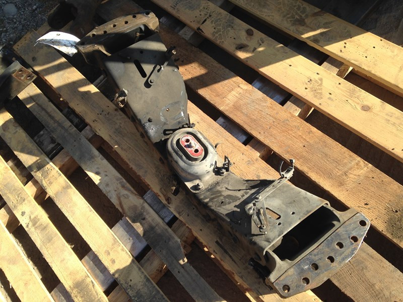 2008 Cummins ISX DPF Engine Mount (548-11113)