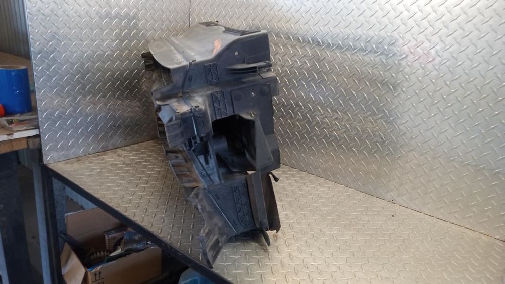 13-16 ESCAPE AIR SHUTTER ASSY