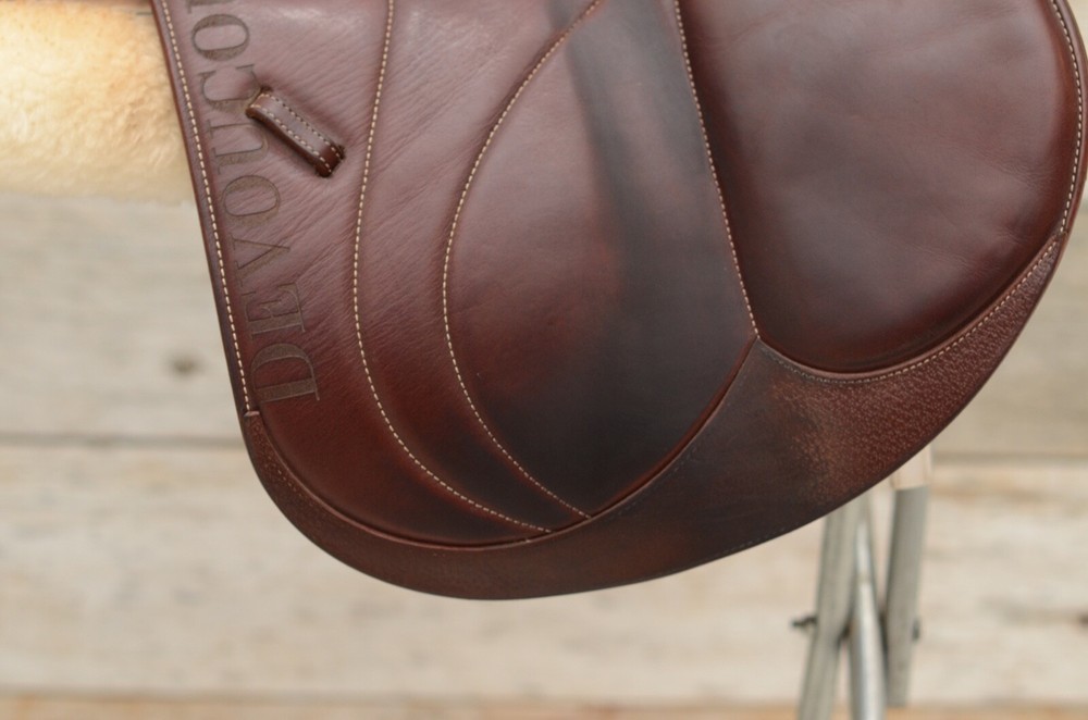 Stunning 2019 17.5" Devoucoux Biarritz S saddle for sale!
