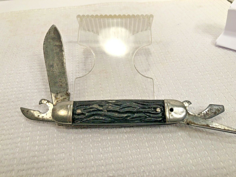 4-Blade Colonial Forest Master Knife 3 3/4" closed