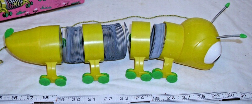 MR. WIGGLES CALA-PULLER SLINKY PULL TOY BOXED BY WILKENING SHARP!