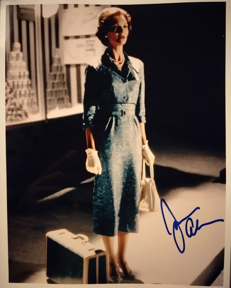 Joan Allen Signed 8x10