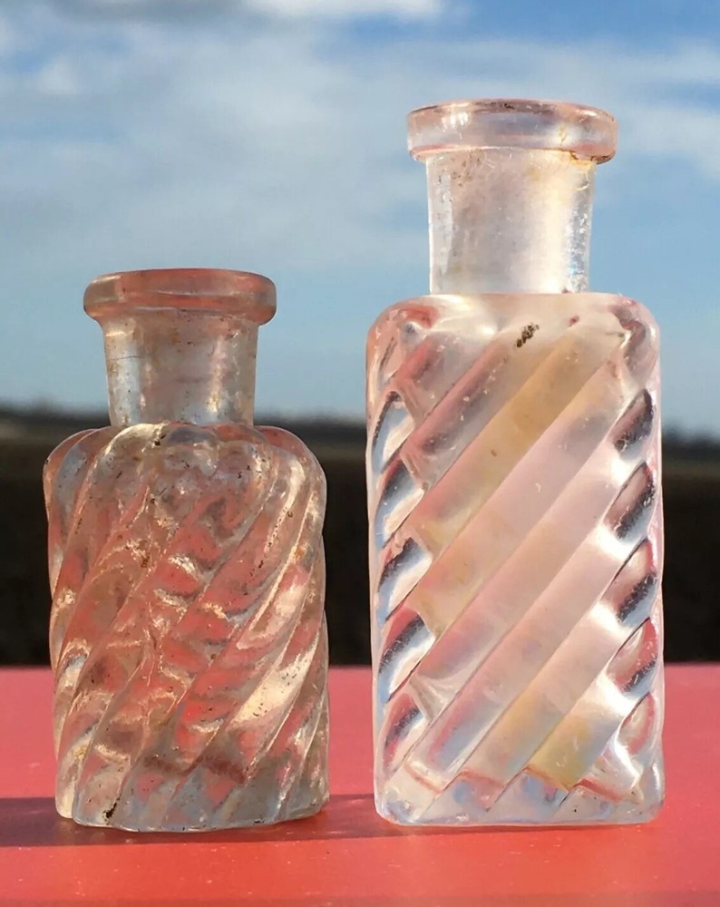 Pre-1900s Antiques Perfume Bottles Small Samples( 2 pieces )