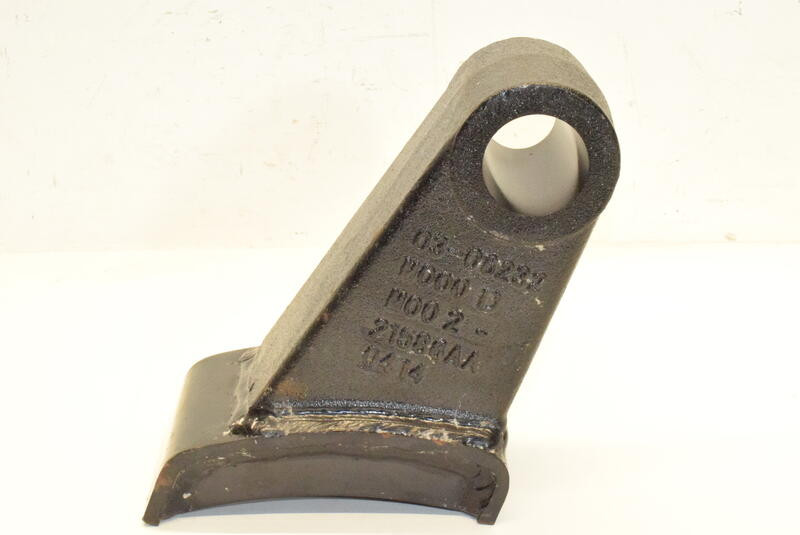 Peterbilt Torque Rod Bracket 03-06232M002 (338-10285)