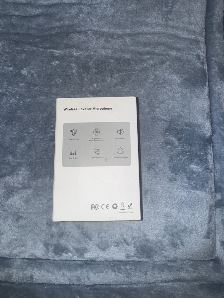 Wireless Lavalier Microphone Set, Dual Mics, Black, for iPhone