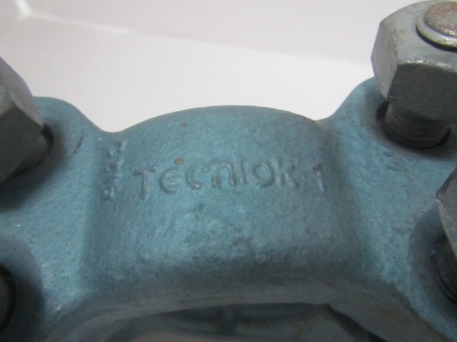 Vector Techlok Clamp Connector C216JCK