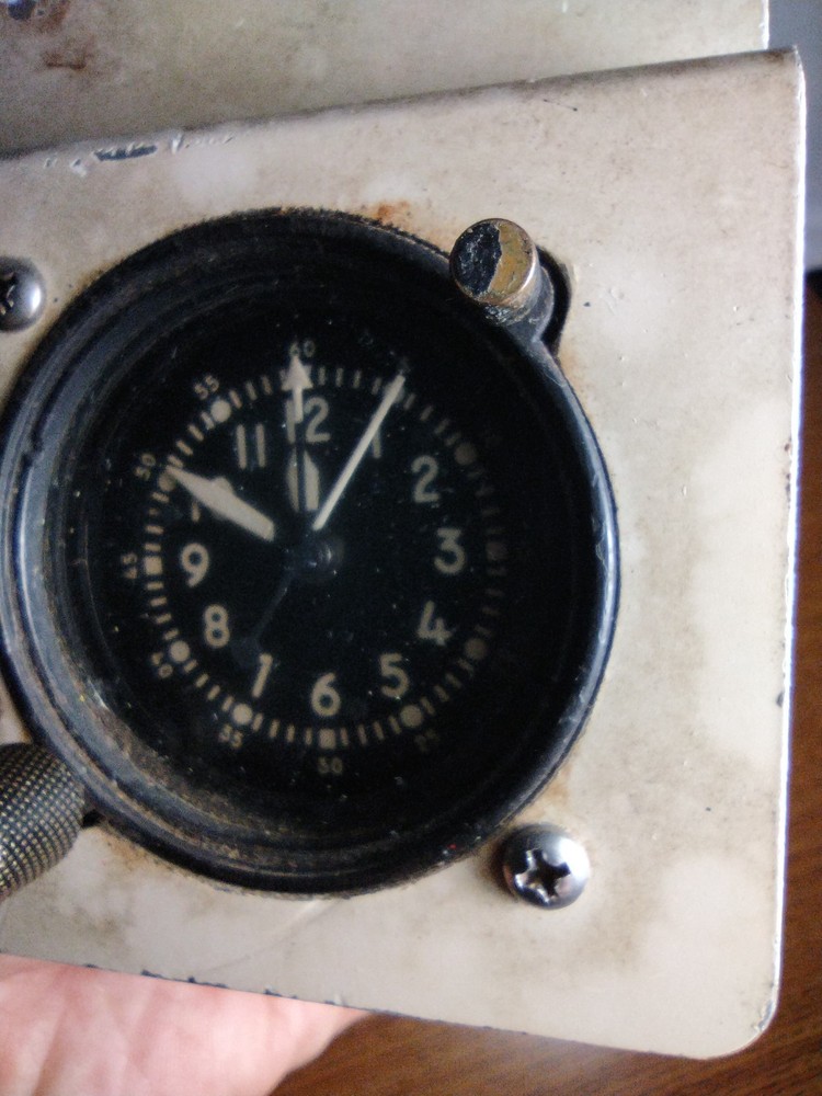 Vintage Unbranded Aircraft Unknown Clock (UNTESTED) (SEE DESCRIPTION)