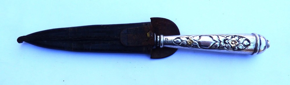 Antique Argentina gaucho knife