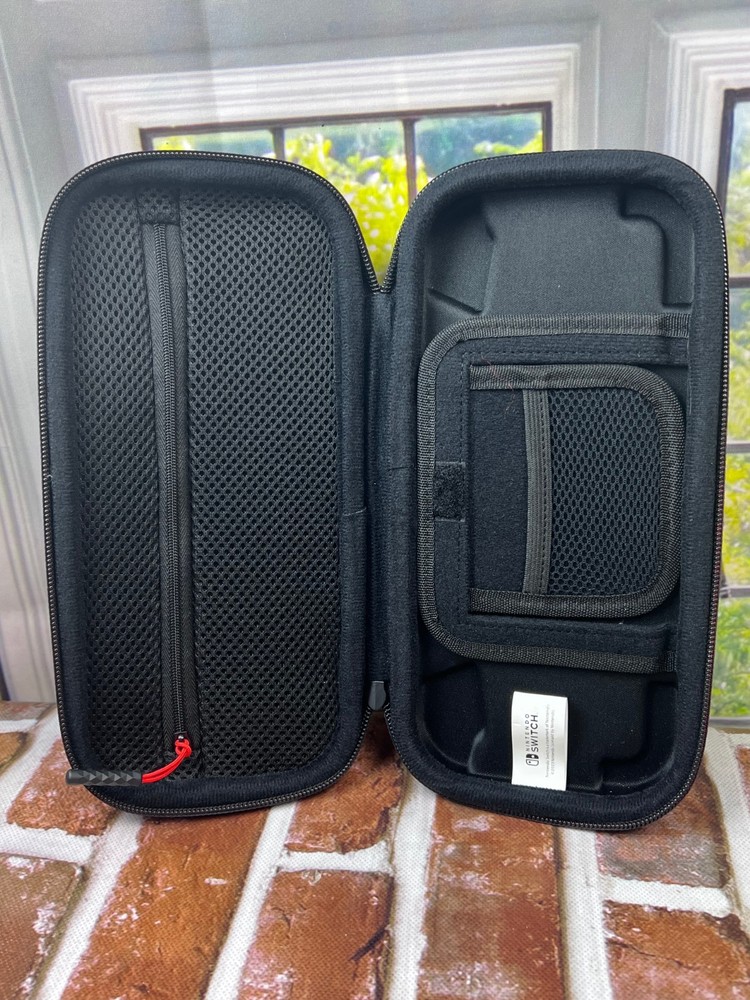 Nintendo Switch - Super Mario Protection Case Kit